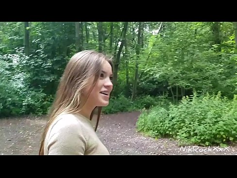 ❤️ エベリナに公共の場でのファックを提案した。彼女はイエスと言った。そして、私は彼女のお尻をファックし、彼女の口の中にザーメンを入れた。そして彼女は小便をした。 ❤️ ファッキングビデオ ❌️❤