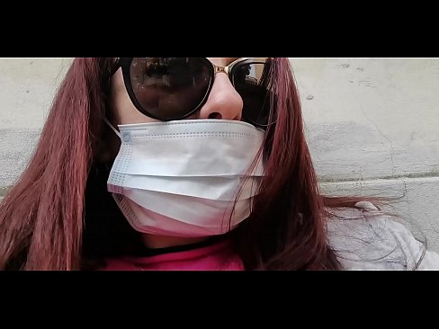 ❤️ ニコレッタは隣人に復讐し、彼のガレージでおしっこをする（特別Covid19イタリア検疫所） ❤️ ファッキングビデオ ❌️❤